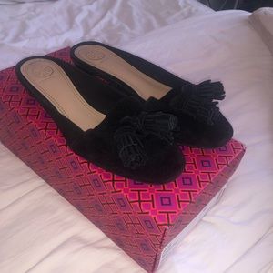 TORY BURCH TASSLE MULE 5.5